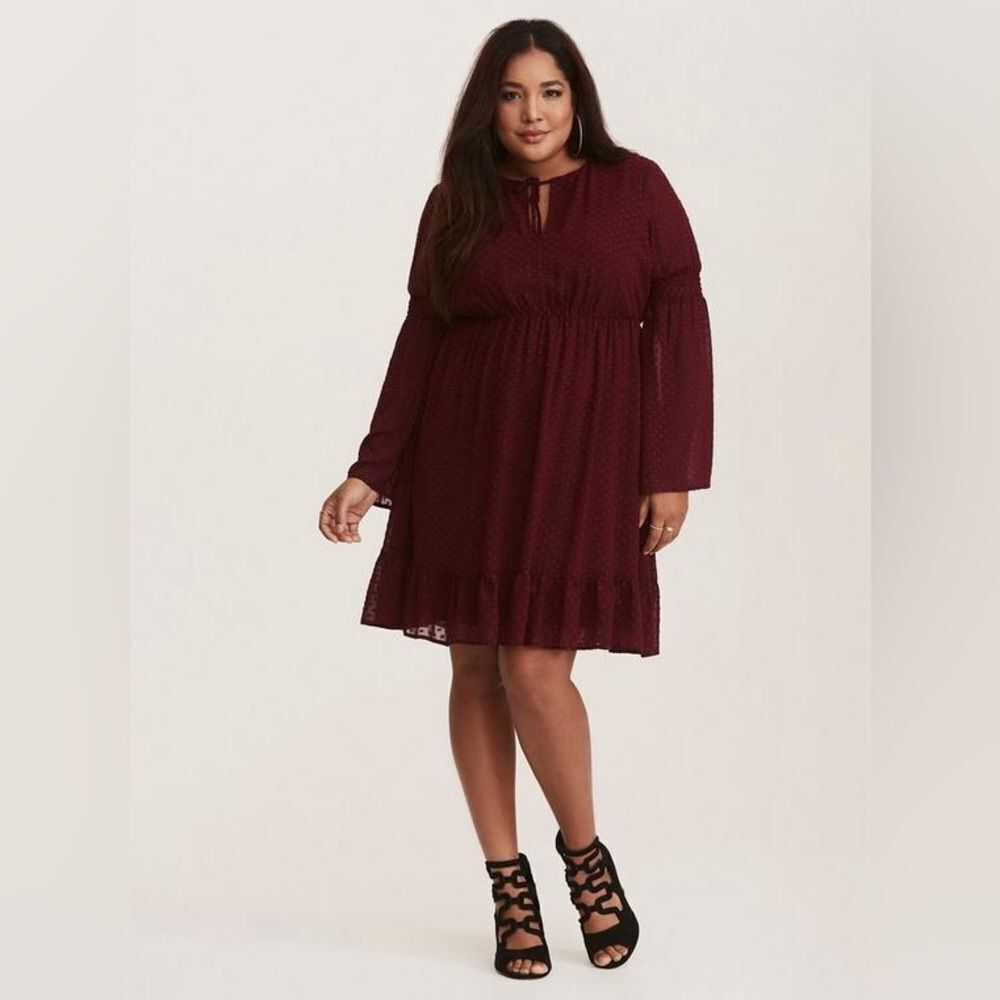 Torrid Merlot Red Textured Chiffon Skater Dress Size 5/5X - Picture 2 of 16